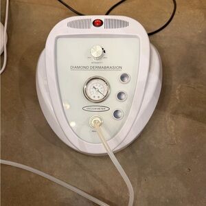 Diamond Dermabrasion Machine